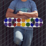Rainbow Polka Dots on White Skateboard<br><div class="desc">Rainbow-farbene Polka-Punkte sind in Reihen auf weißem Hintergrund angeordnet. Die Offsetreihen bilden Diagonalen jeder Farbe: violett, indigo, blau, grün, gelb, orange und rot. Der weiße Hintergrund ist tatsächlich transparent, sodass Sie ihn ändern können, wenn Sie möchten. Klicken Sie einfach auf den Knopf "Anpassen!" und wählen Sie dann in der Sidebar...</div>