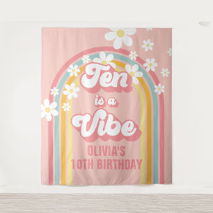 Rainbow Retro Ten ist ein Vibe Groovy zum 10. Gebu Wandteppich