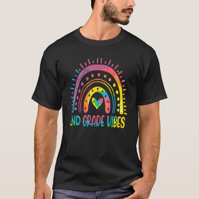 Rainbow Second Grade Vibes Back to School Krawatte T-Shirt (Vorderseite)