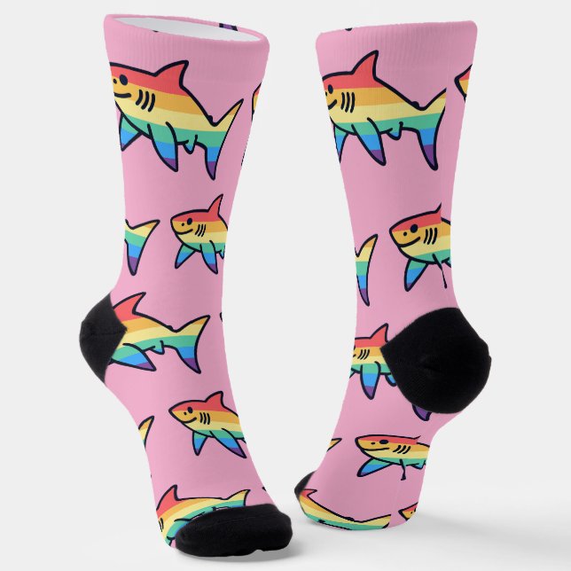 Rainbow Shark Pride - Kawaii Nautische LGBTQ+ Socken (Gewinkelt)