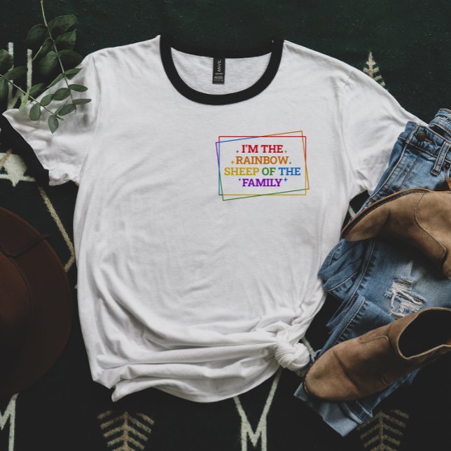 Rainbow Sheep der Familie | Funny Pride T-Shirt (Von Creator hochgeladen)
