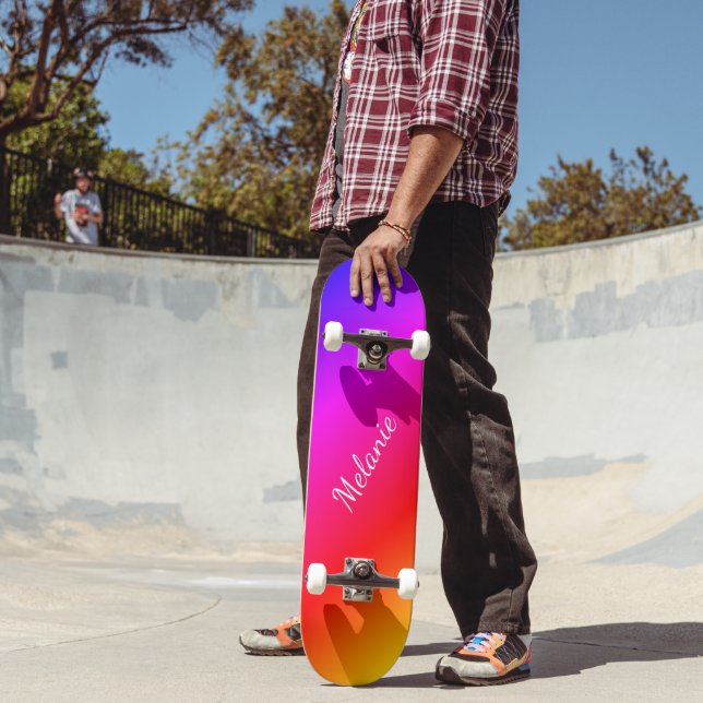 Rainbow Skateboard mit Individuelle Name Text (Außenbereich 2)