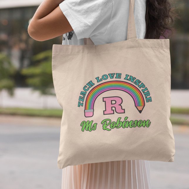 Rainbow Teach-Liebe Inspiriert Monogramm Tragetasche (Von Creator hochgeladen)
