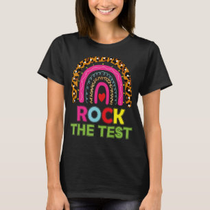 Rainbow-Test-Tag gestoppt den Test nicht T-Shirt