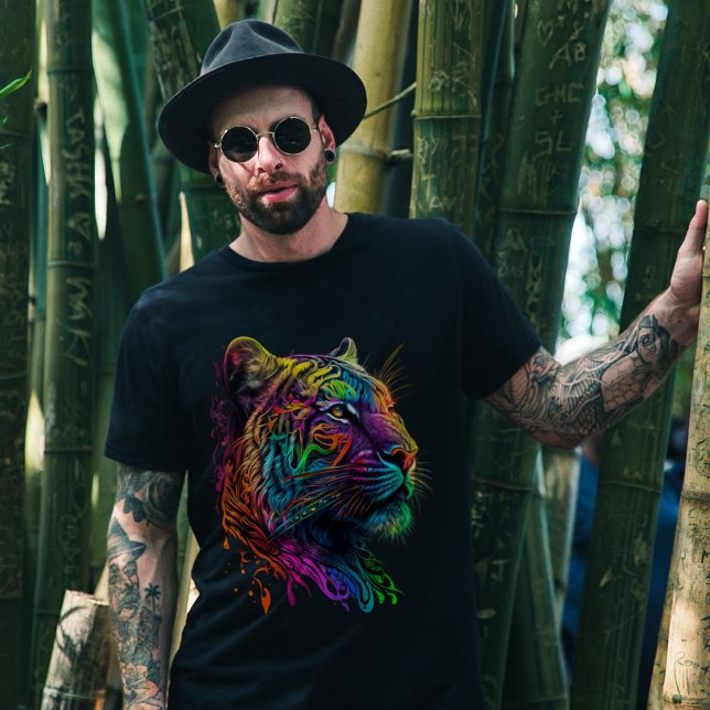 Rainbow Tiger Head Tiger Lover Graphic T-Shirt (Von Creator hochgeladen)