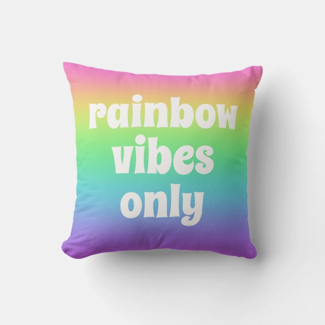 Rainbow Vibes Nur Throw Kissen (Vorderseite)