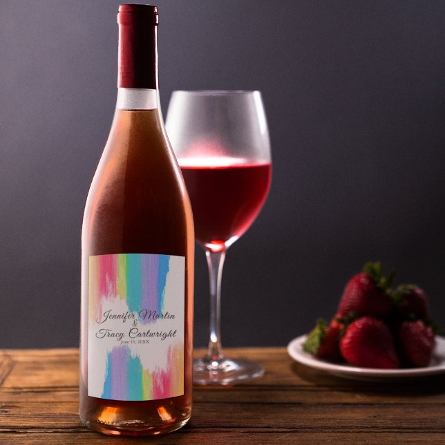 Rainbow Watercolor Paint Strokes LGBTQ Hochzeit Weinetikett (Von Creator hochgeladen)