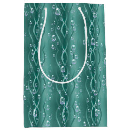 Raindrops auf grünem Metall Mittlere Geschenktüte