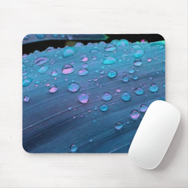 Raindrops Closeup, Spacey Blues Mousepad (Mit Mouse)