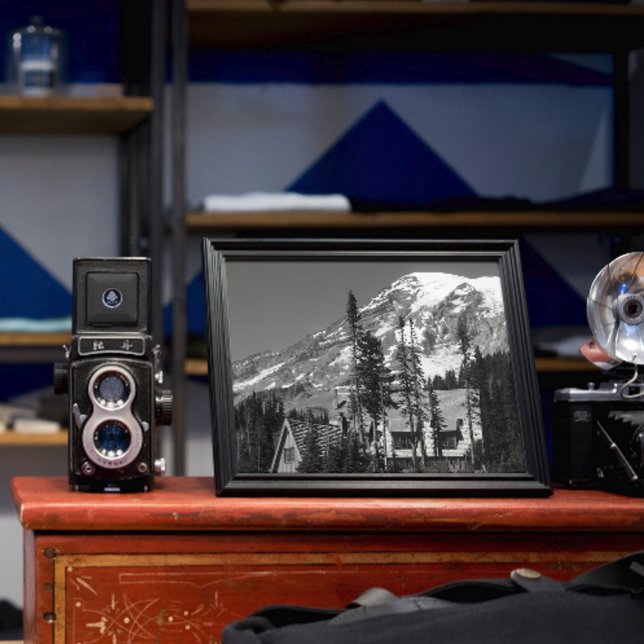 Rainier Black und White Fotodruck (In Situ Framed)