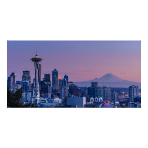 Rainier im Hintergrund. Poster