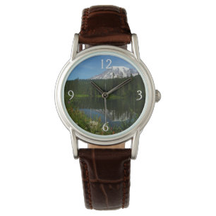Rainier Lake Reflektion mit Wildblumen Armbanduhr