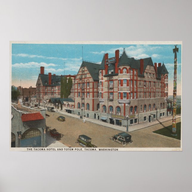 Rainier, WA - Aussicht auf das Tacoma Hotel & Poster (Vorne)