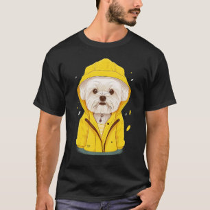 Rainy Maltese Hund in einem Regenkapp T-Shirt