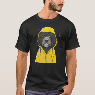 Rainy Portugiesischer Wasserhund in einem Portie R T-Shirt