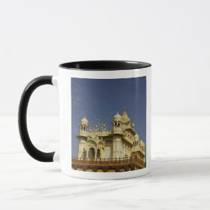 Rajasthan, Indien Eine stehende und zufällige Fra Tasse