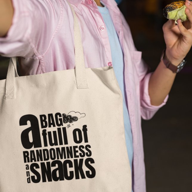 Randomness & Snacks Quirky Modern Stilvoll Tragetasche (Shop now and infuse your life with the excitement of the unexpected! )