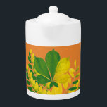 'Rang De Basanti' auf einem Teapot<br><div class="desc">Diese Teekanne fängt die erdigen Reize des frühen Herbstes (Herbst) im Nordosten Amerikas ein, wenn das Laub in Grün- und Gelbtönen gehalten wird. Das Design trägt die Blätter von Pferdekastanien- und Schwarzkastanienbäumen. Da die Blätter sich von grün zu gelb verändern, heißt es "Rang De Basanti", ein beliebter Ausdruck in Hindi...</div>