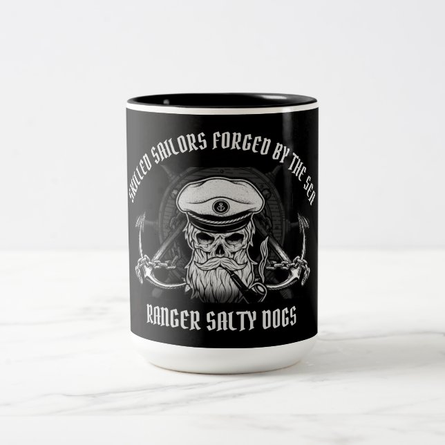 RANGER-SKILLIERTE SAILOREN / SALTY-HUNDE ZWEIFARBIGE TASSE (Mittel)