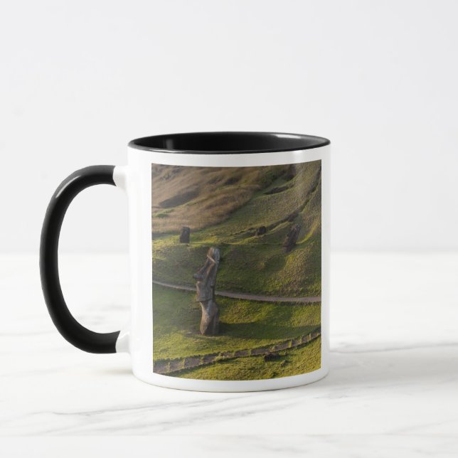 Rano Raraku, Rapa Nui, Osterinsel, Chile Tasse (Links)
