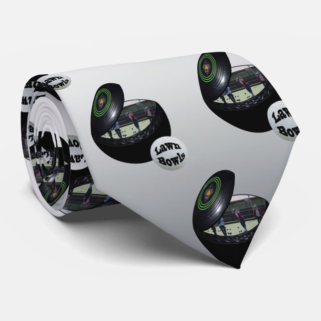 Rasenbowler in einer Rasenschale, Krawatte (Gerollt)