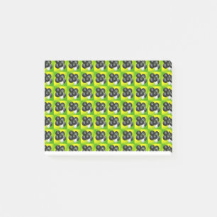 Rasenbowls auf Limon. Post-it Klebezettel
