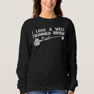 Rasenmäher, gut getrimmt sweatshirt