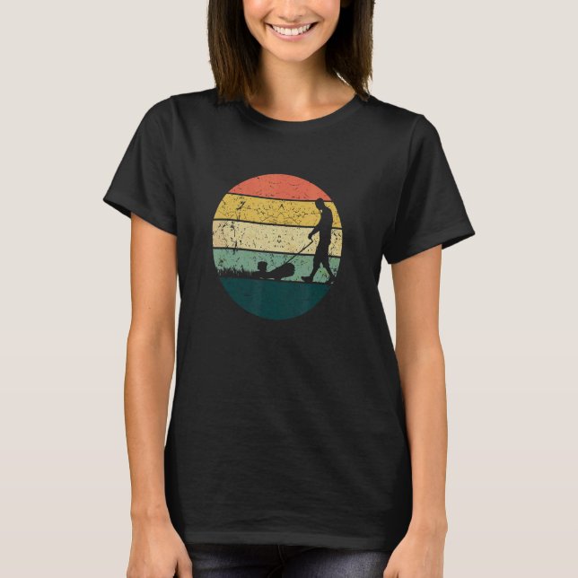 Rasenmäherei im Retrobereich T-Shirt (Vorderseite)