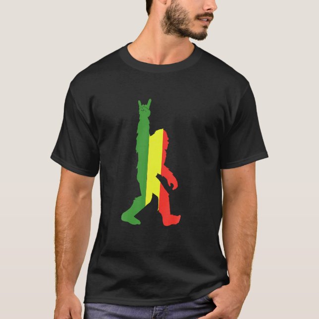 Rasta Bigfoot Rock und Roll für Sasquatch glaubver T-Shirt (Vorderseite)