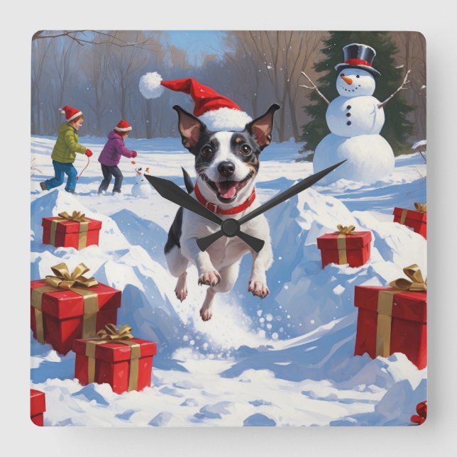 Rat Terrier läuft im Schnee mit Weihnachtshut Quadratische Wanduhr (Vorderseite)