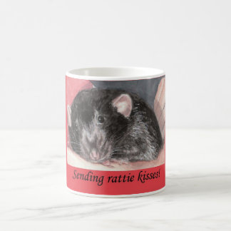 Rattie küsst Tasse