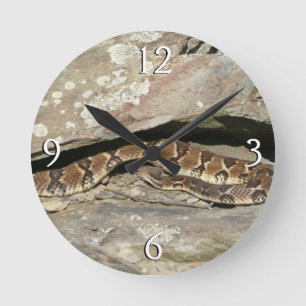 Rattlesnake im Shenandoah-Nationalpark Runde Wanduhr