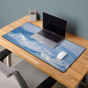 Rauch aus dem Vulkan Kliuchevskoi. Schreibtischunterlage