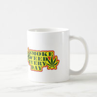 Rauch-Unkraut jeden Tageskaffee-Tasse