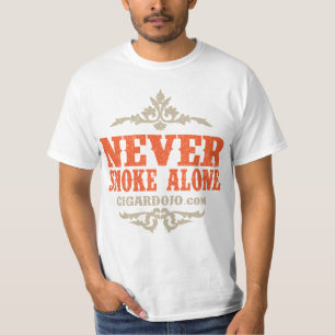 Rauchen Sie nie alleinfarbentwurf T-Shirt