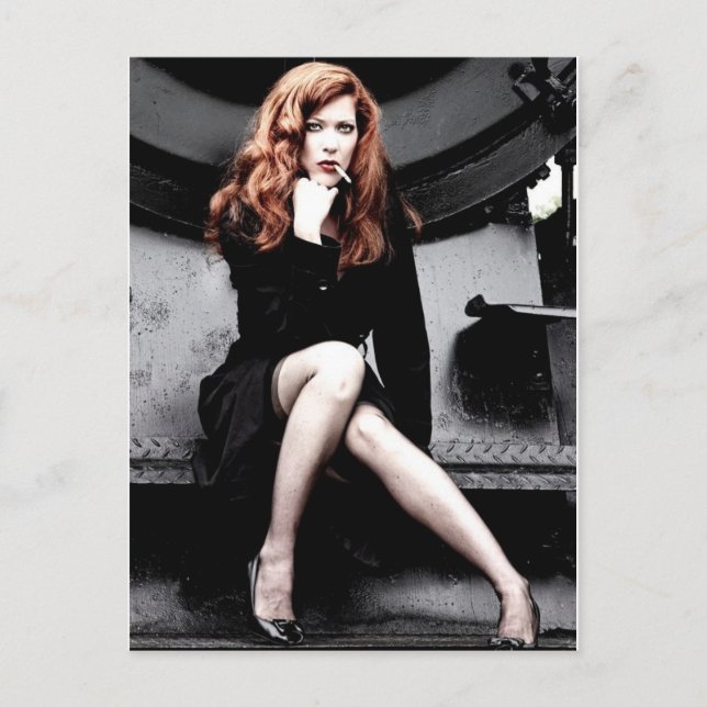 Raucherdame Postkarte (Vorderseite)