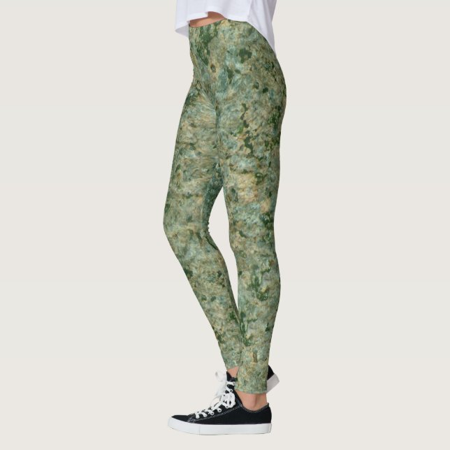 Raue Geologie-neutrale grüne Felsen-Beschaffenheit Leggings (Links)