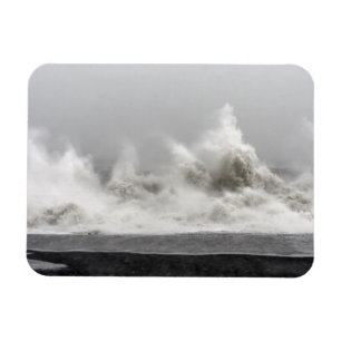 Rauer Wintersturm Ozean Magnet