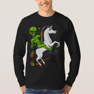 Raum-alien, das magisches Unicorn UFO reitet T-Shirt