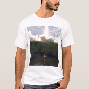 Raumfähre Atlantis hebt 14 weg T-Shirt