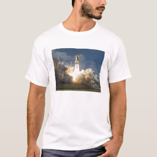 Raumfähre Atlantis hebt 24 weg T-Shirt