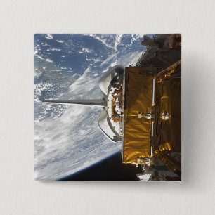 Raumfähre-Atlantis Nutzlastenbucht backdropped Button