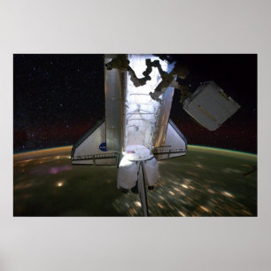 Raumfähre-Bemühung angekoppelt an ISS (2011) Poster