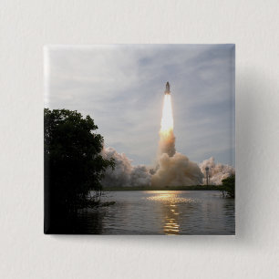 Raumfähre-Bemühung hebt 4 weg Button