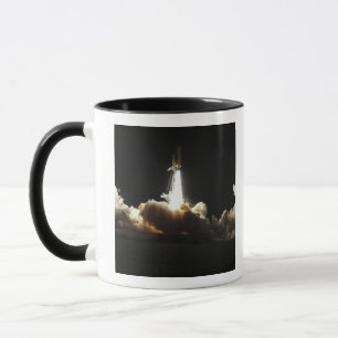 Raumfähre-Entdeckung hebt weg Tasse