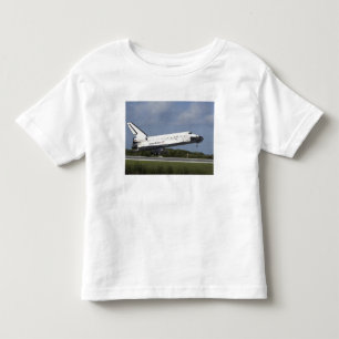 Raumfähre-Entdeckungsländer auf Rollbahn 33 3 Kleinkind T-shirt