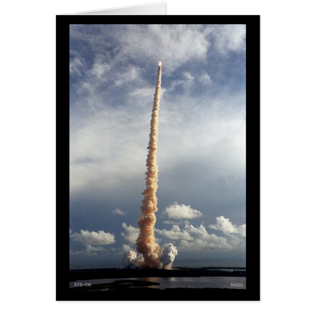 Raumfähre STS-106 im Flug (Vorne)