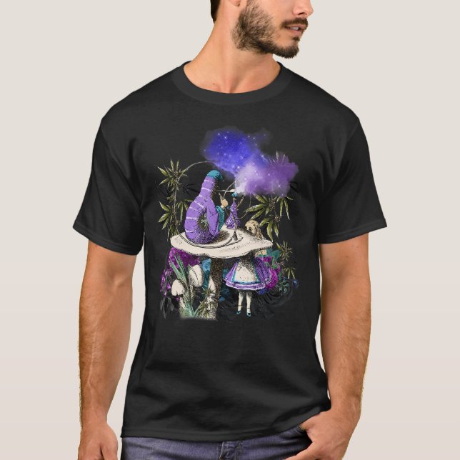 Raupe und Alice im Wunderland des Unkrauchens T-Shirt (Vorderseite)