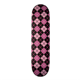 Rauten-Muster im Schwarzen und im Rosa Skateboard