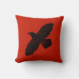Raven on Red Kissen